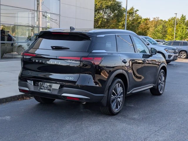 New 2027 MINERAL BLACK INFINITI LUXE image 7