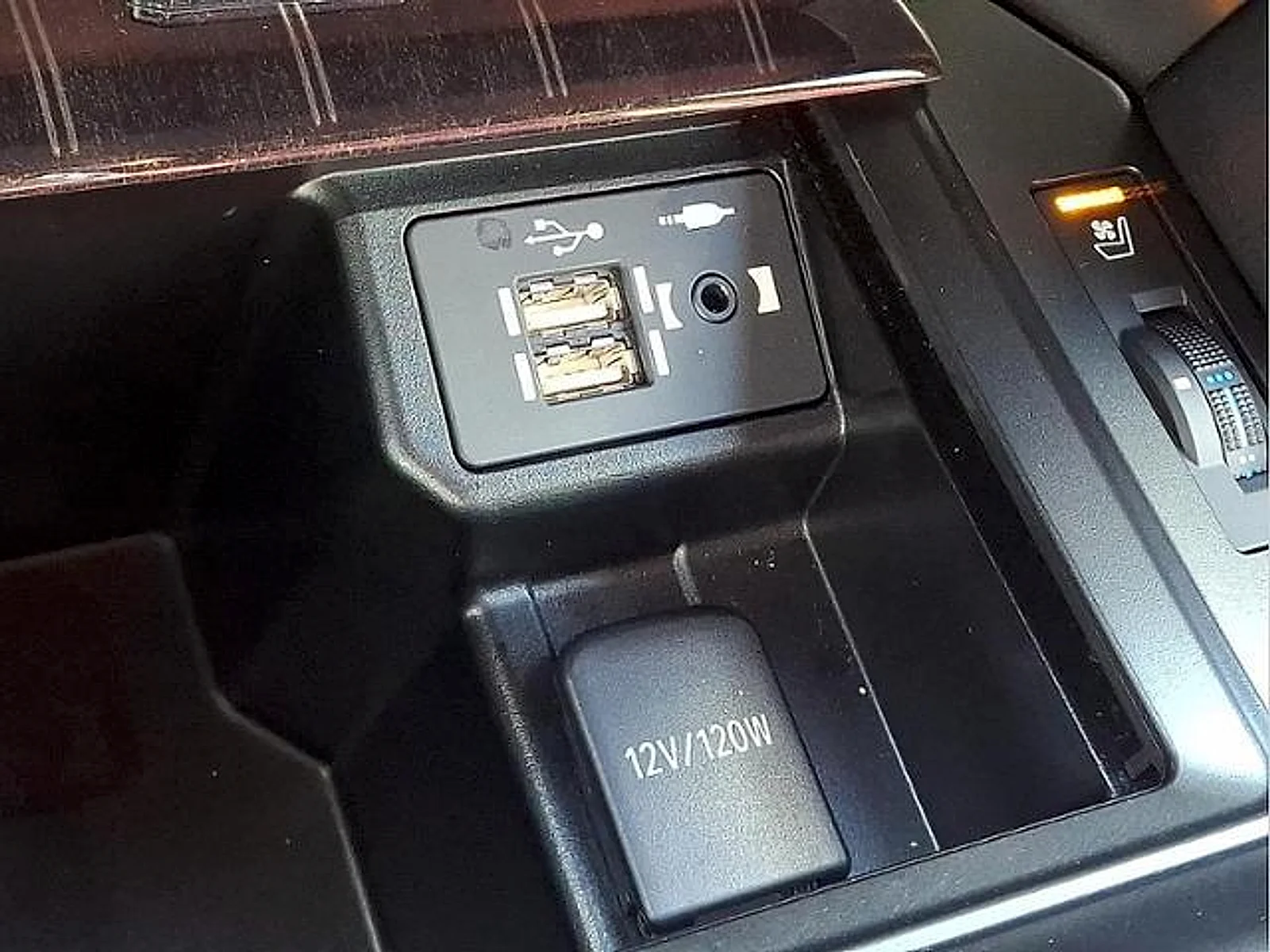 Certified Used 2023 Black Onyx Lexus Premium image 30