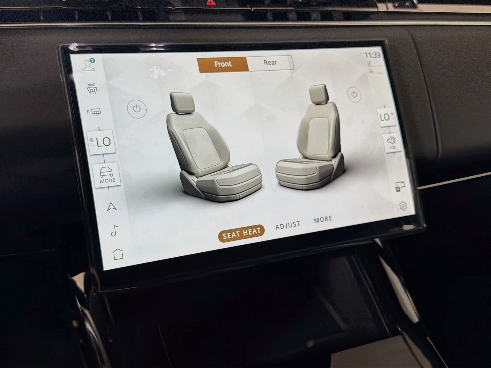 New 2026 Carpathian Grey Land Rover Dynamic SE image 20