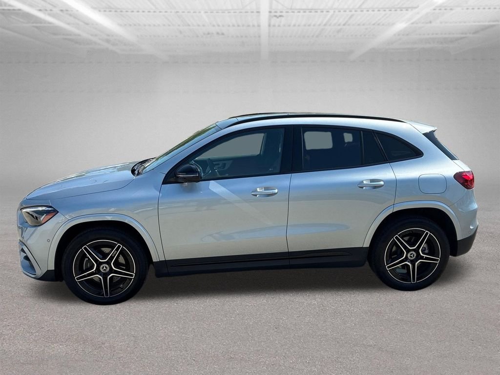 Used 2026 Silver Mercedes-Benz GLA 250 image 2