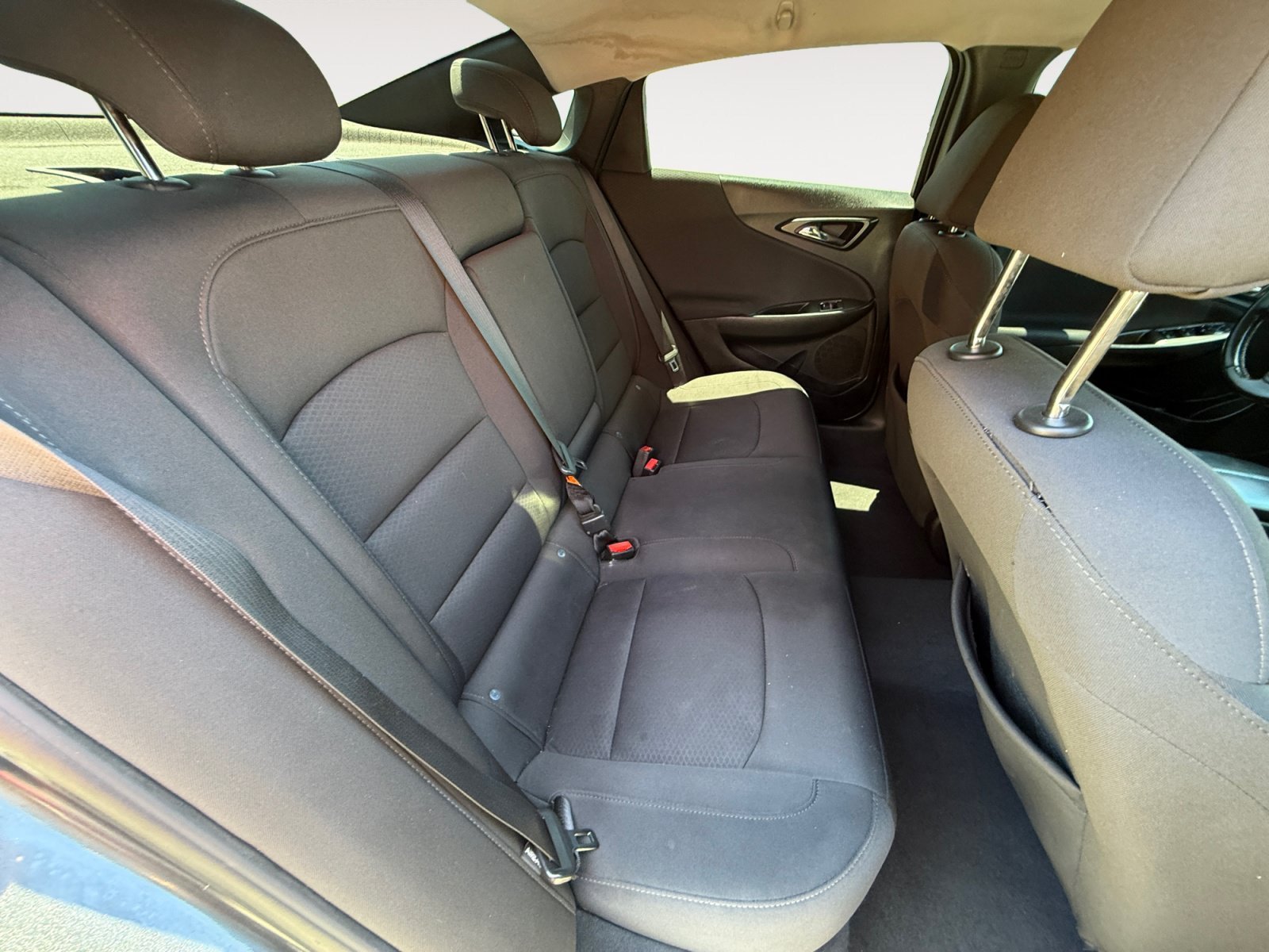 Used 2018 Gray Metallic Chevrolet LT image 18