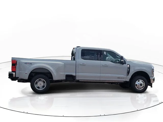 New 2026 Avalanche Ford Lariat image 4