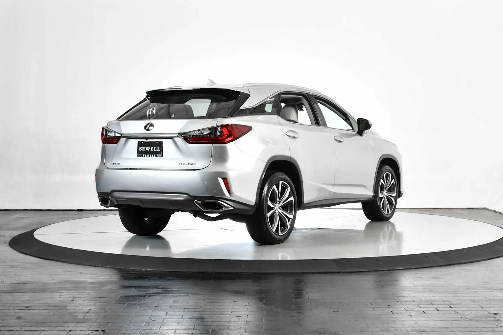Used 2016 Silver Lining Metallic Lexus  image 7