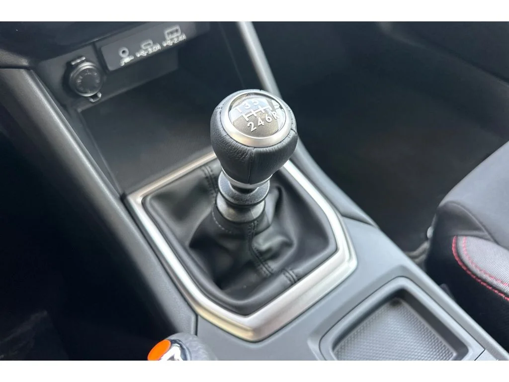 New 2026 CERAMIC WHITE Subaru Base image 20