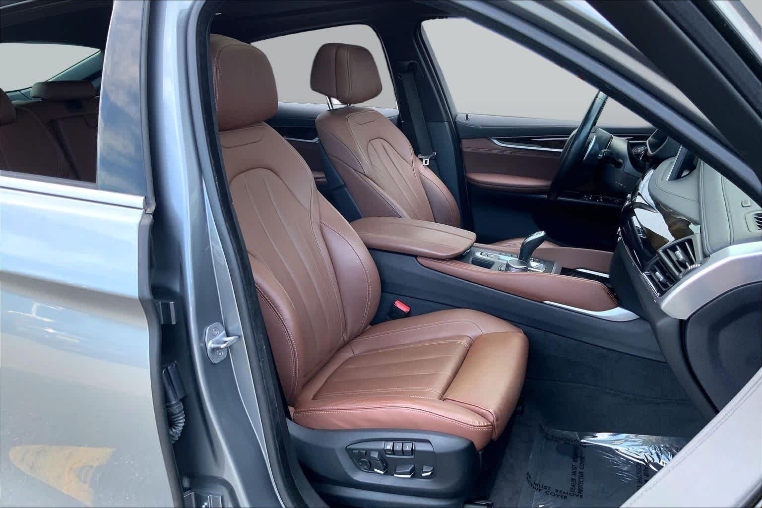 Used 2019 Space Gray Metallic BMW xDrive35i image 8