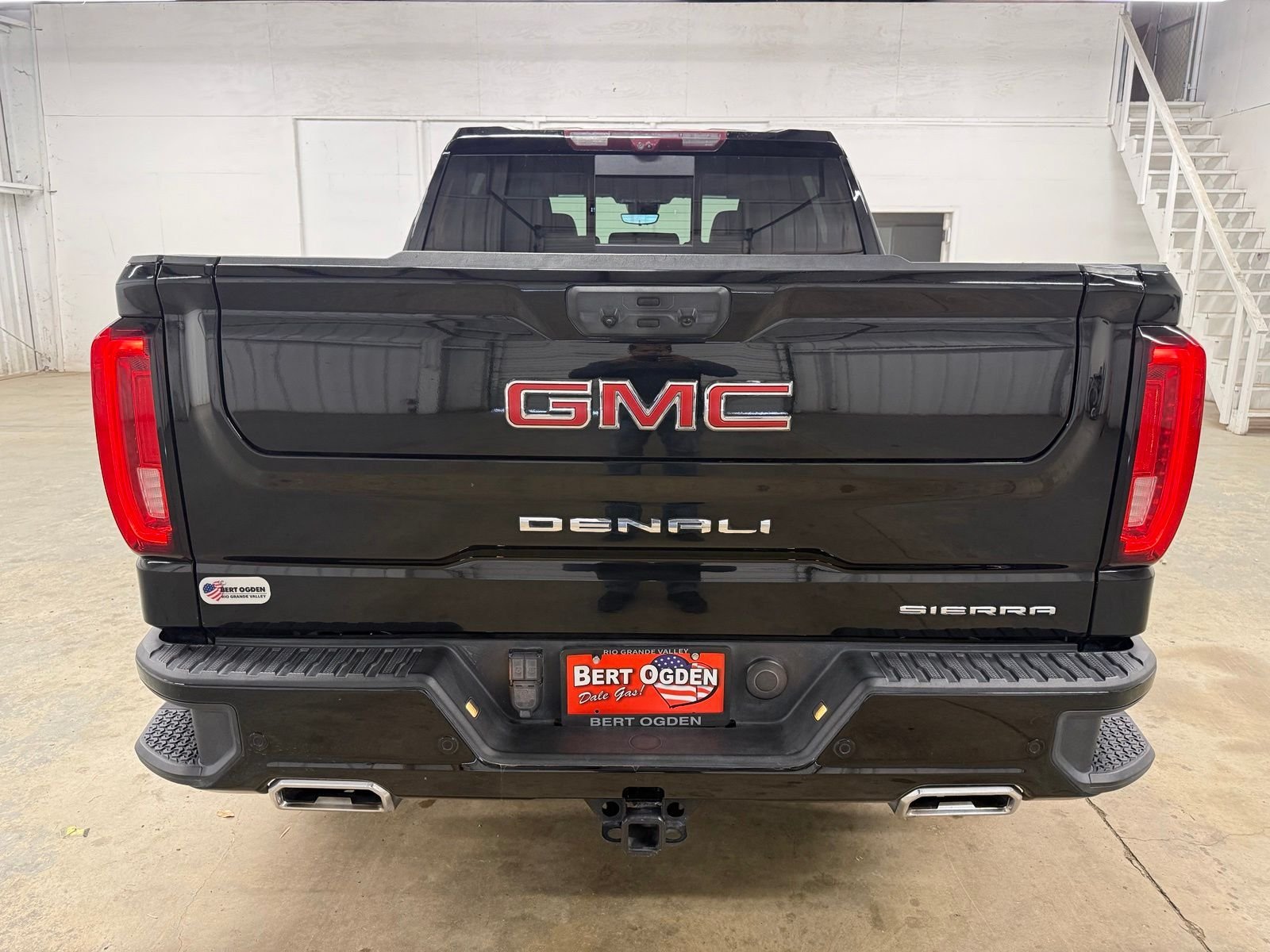 Used 2024 Black GMC Denali image 7