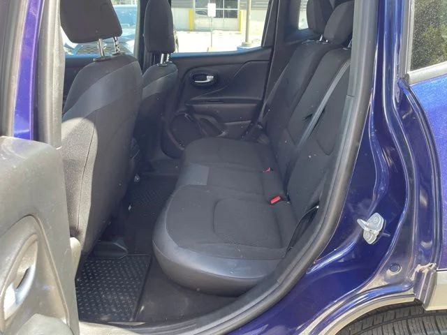 Used 2018 Blue Jeep Latitude image 34