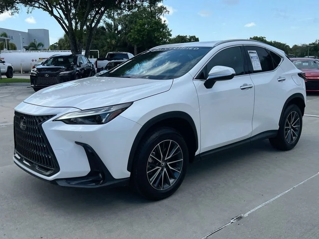 Certified Used 2025 EMINENT WHITE PEARL Lexus 250 Premium image 3