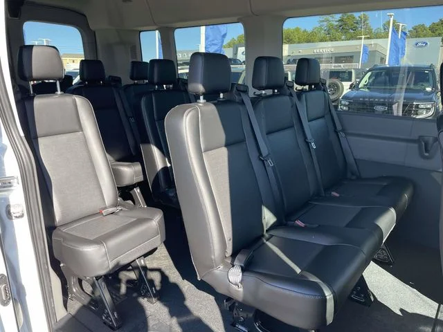New 2026 Oxford White Ford XL image 6