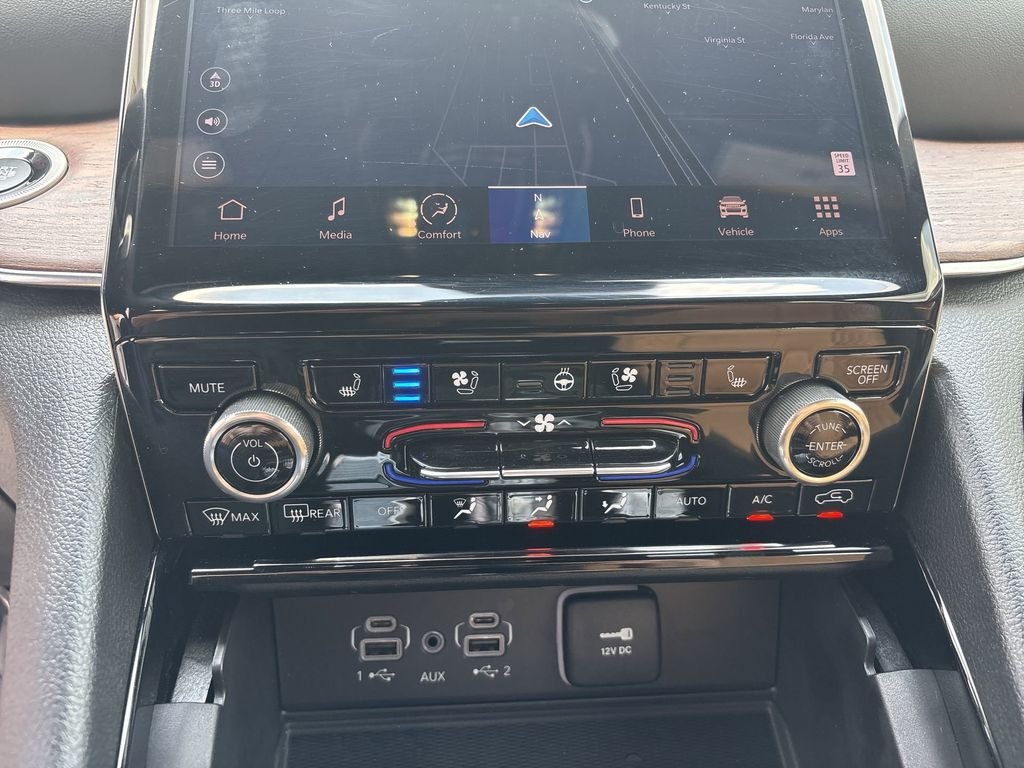 Used 2024 Gray Jeep Summit image 17