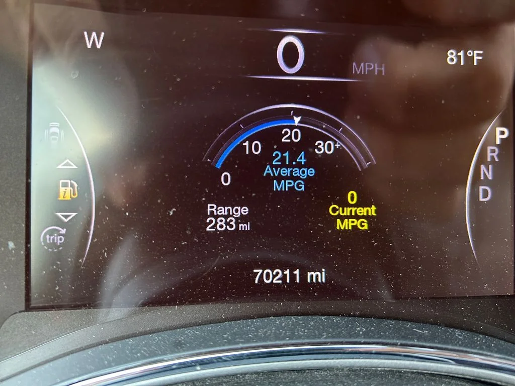 Used 2019 Blue Jeep Limited image 10