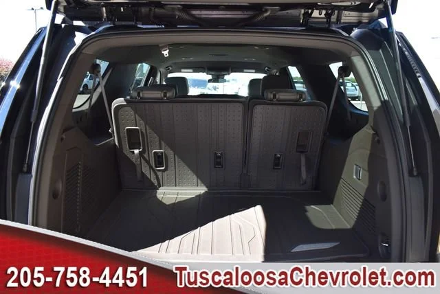 2026 Chevrolet Suburban LS - Photo 9