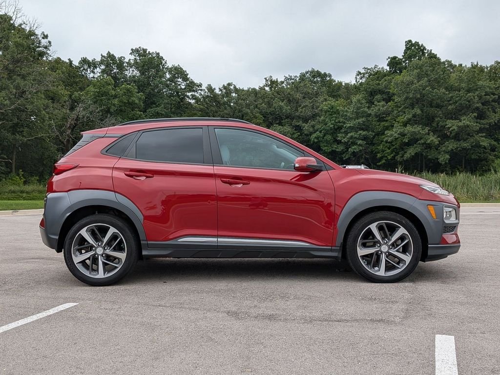 Used 2020 Red Hyundai Ultimate image 8