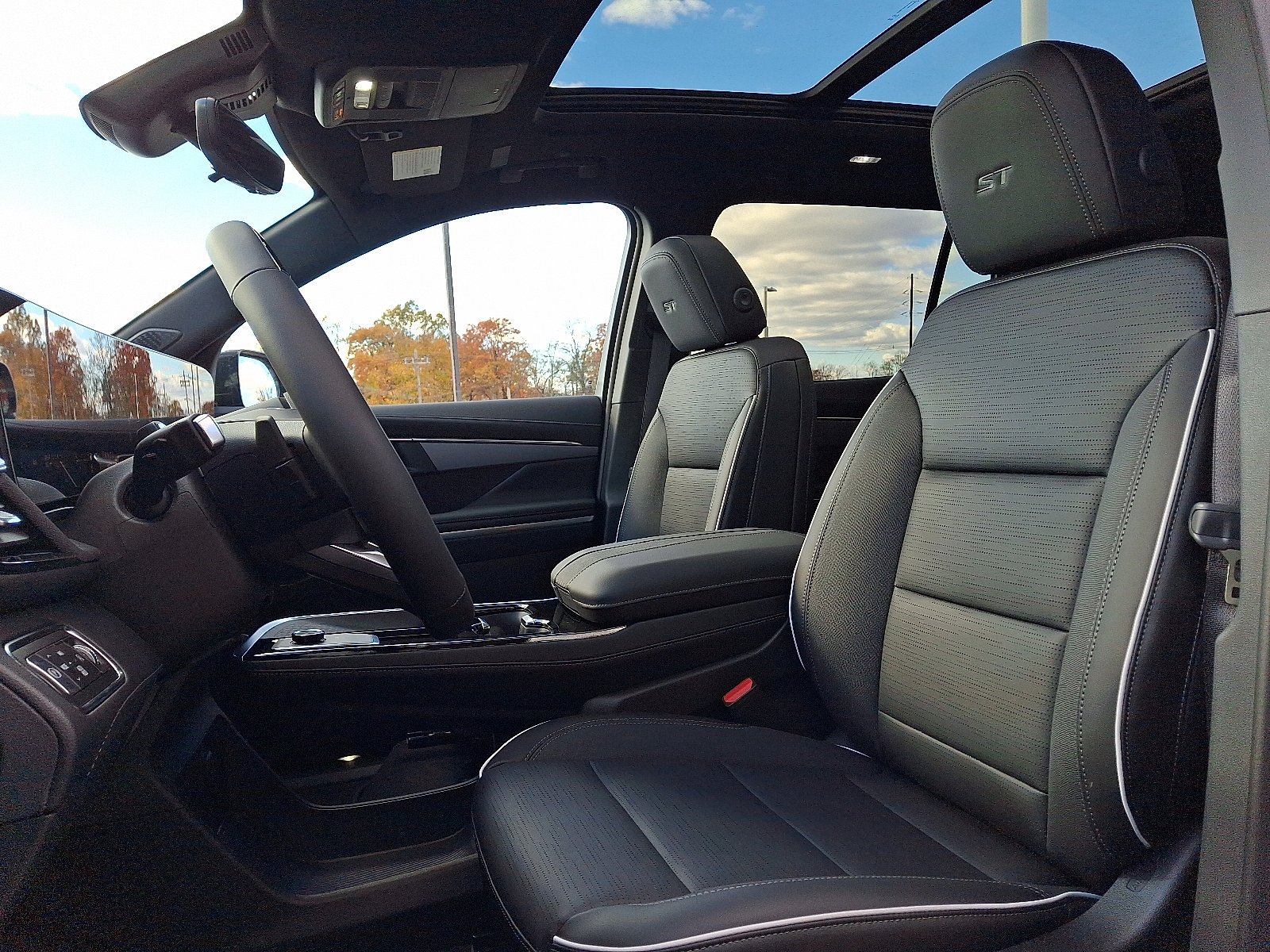 2026 Buick Enclave Sport Touring - Photo 8