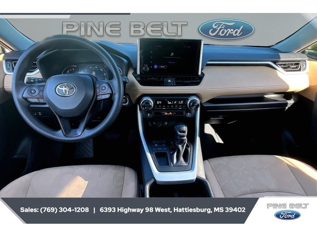 Used 2024 Ice Cap Toyota XLE image 14