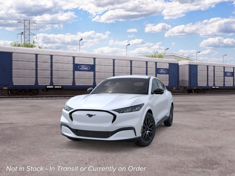 New 2026 Star White Metallic Tri-coat Ford Premium image 2