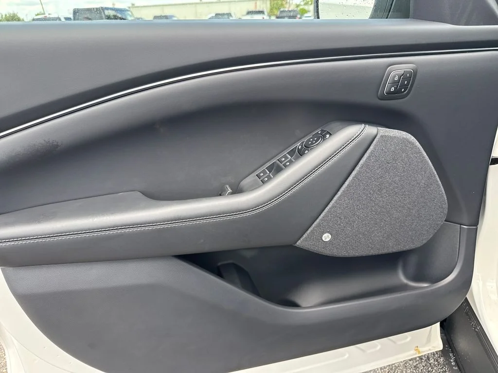 New 2026 White Ford Premium image 19