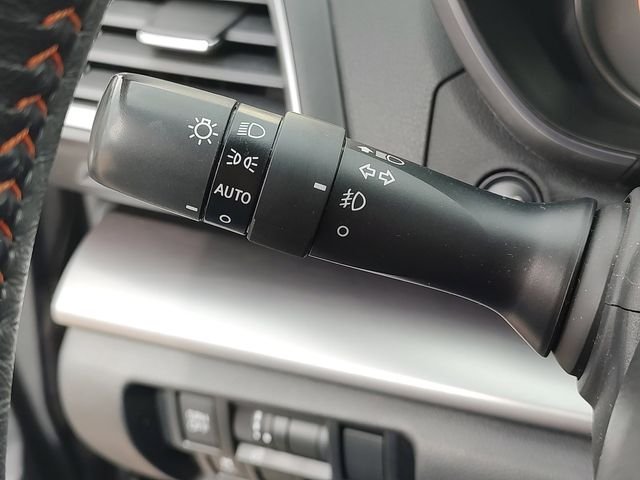 Used 2019 Gray Subaru 2.0i Limited image 23