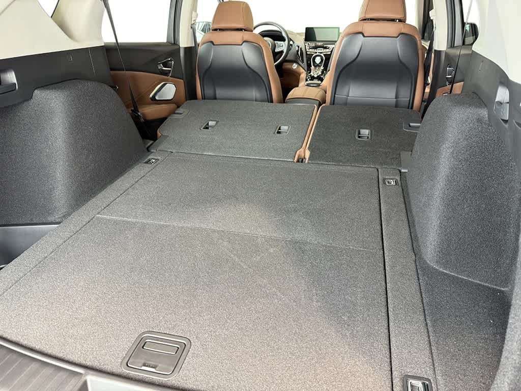 New 2026 Liquid Carbon Metallic Acura w/Technology Package image 34