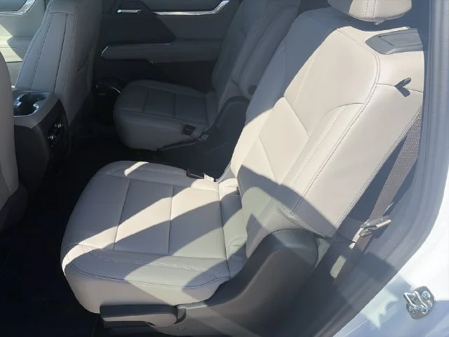 New 2027 White GMC Elevation image 11