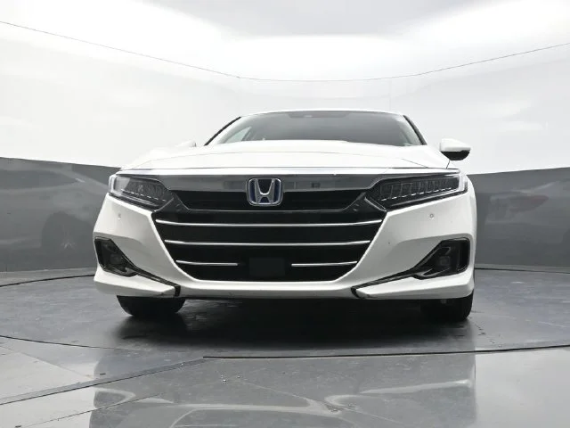 Used 2021 White Honda Touring image 32