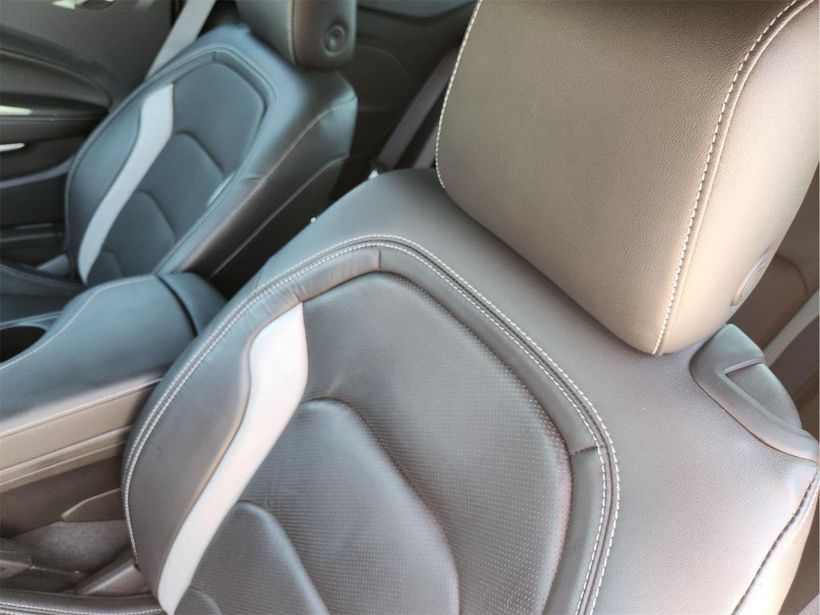 Used 2024 Sharkskin Metallic Chevrolet 2LT image 23