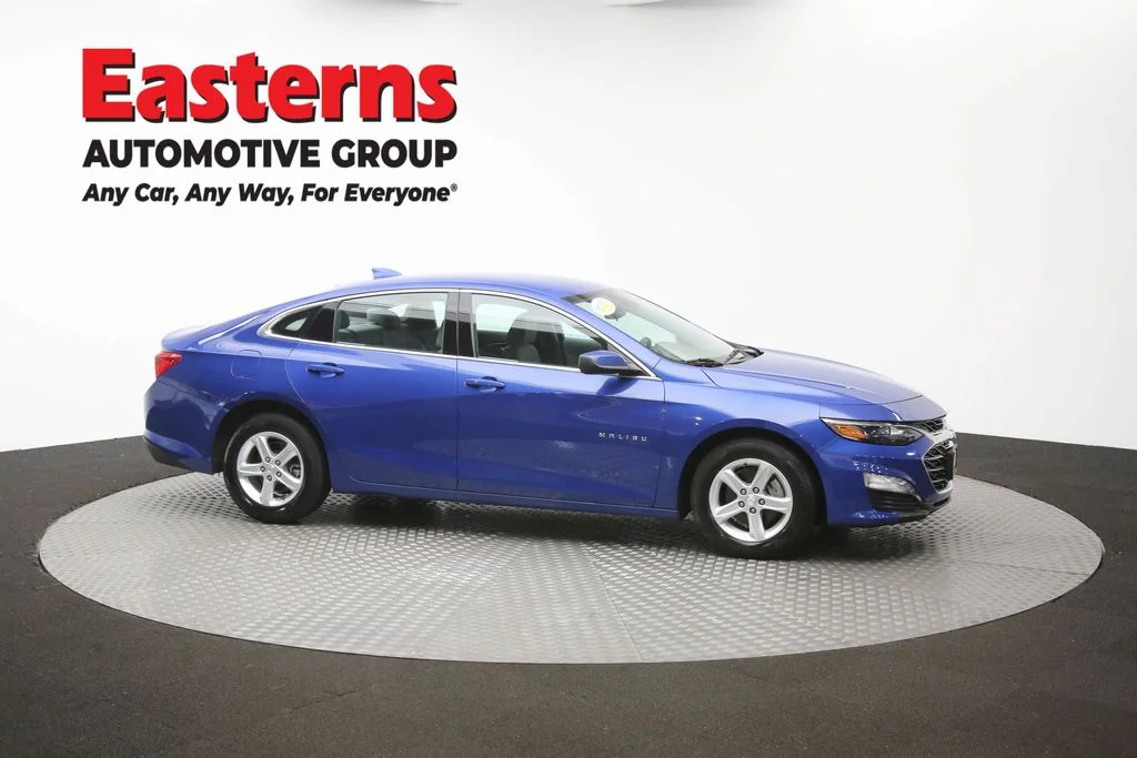 Used 2023 Blue Chevrolet LT image 46