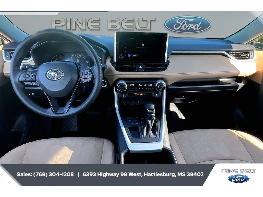 Used 2024 Ice Cap Toyota XLE image 14