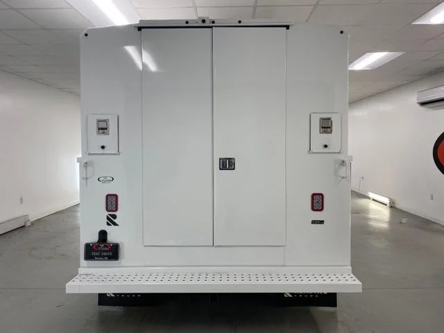 New 2025 Oxford White Ford E-350 SRW image 7
