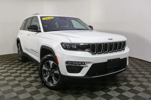 Used 2023 White Jeep 4xe image 3