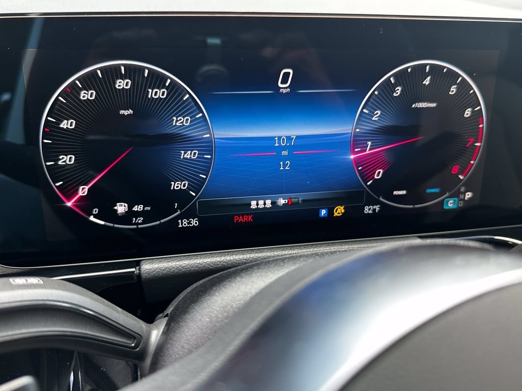 New 2026 Polar White Mercedes-Benz GLA 250 image 31