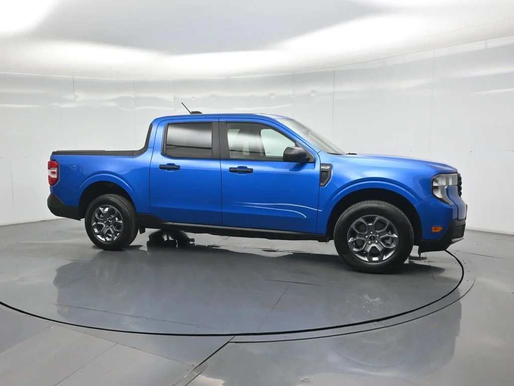 Certified Used 2026 Blue Ford XLT image 22