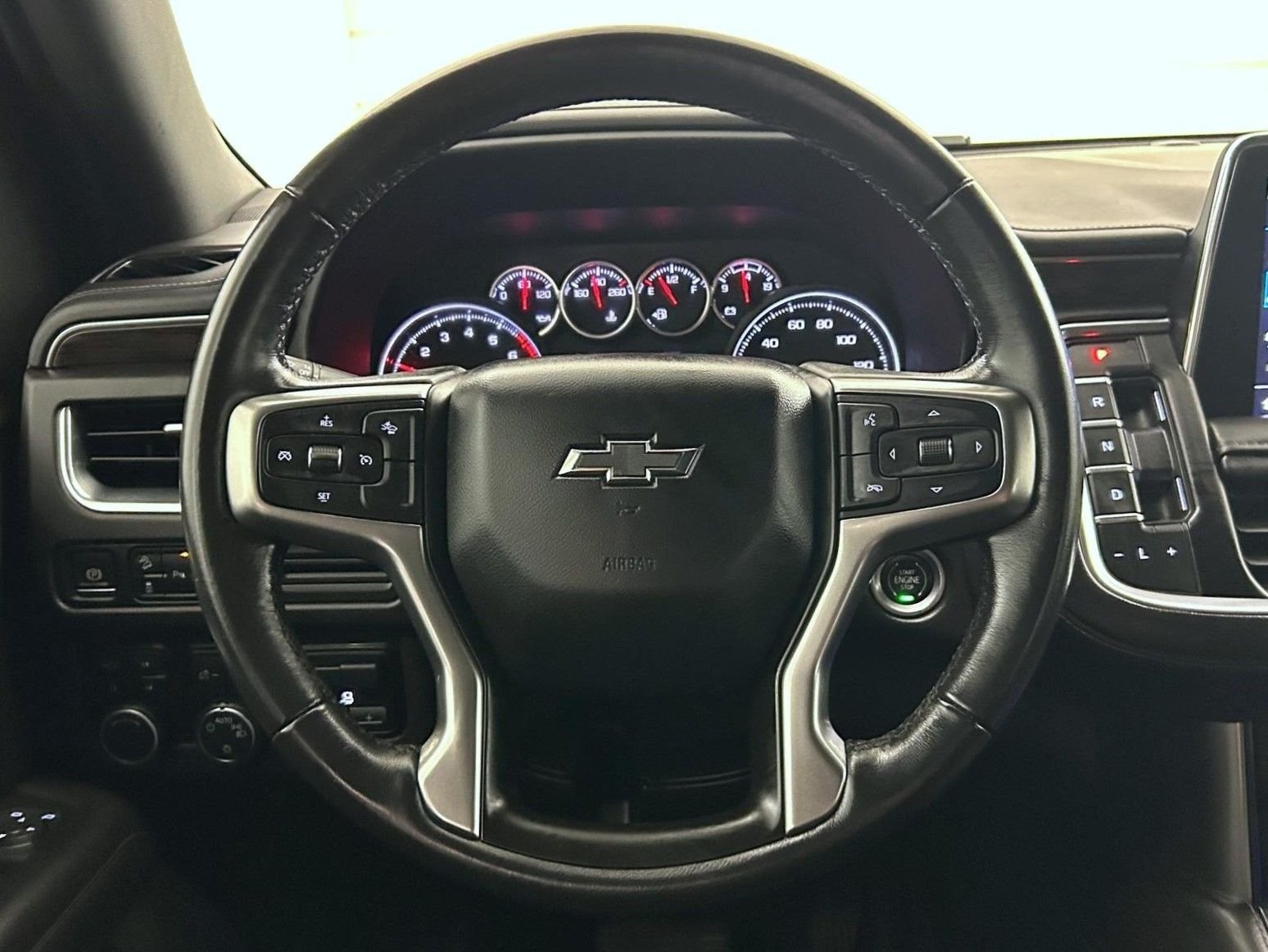 Used 2021 Gray Chevrolet Z71 image 11