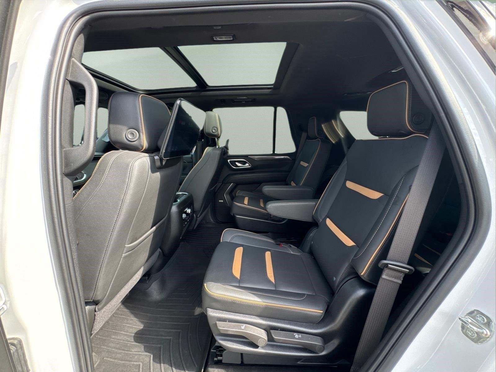 Used 2024 Summit White GMC AT4 image 14