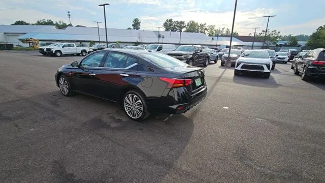 Used 2024 Black Nissan 2.5 SL image 8