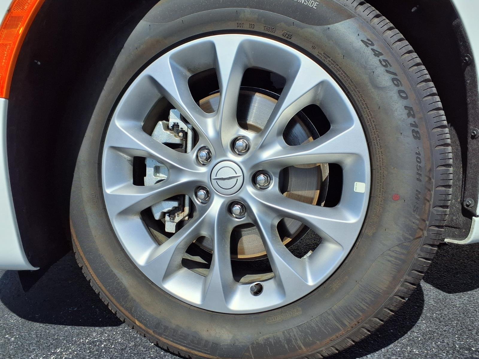 Used 2026 White Chrysler Limited image 33