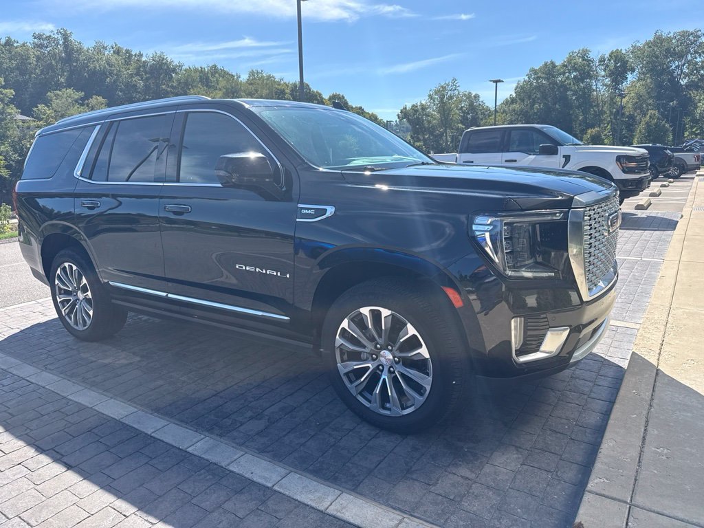 Used 2021 Onyx Black GMC Denali image 3
