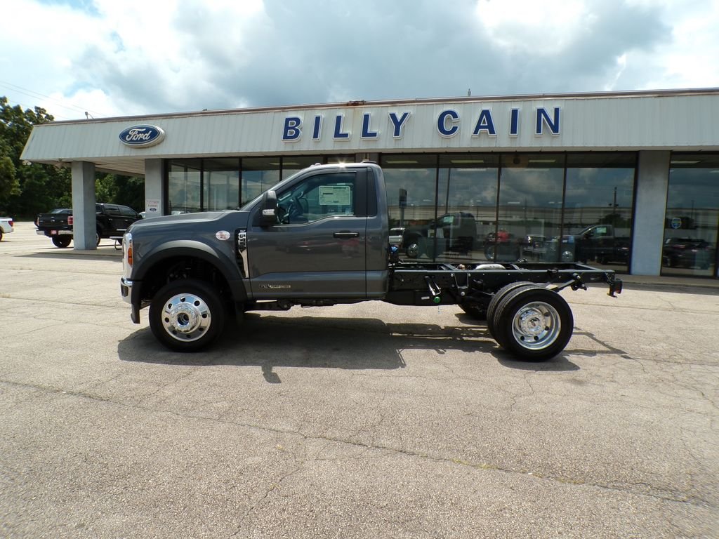 New 2026 Carbonized Gray Metallic Ford F-450® XLT image 2