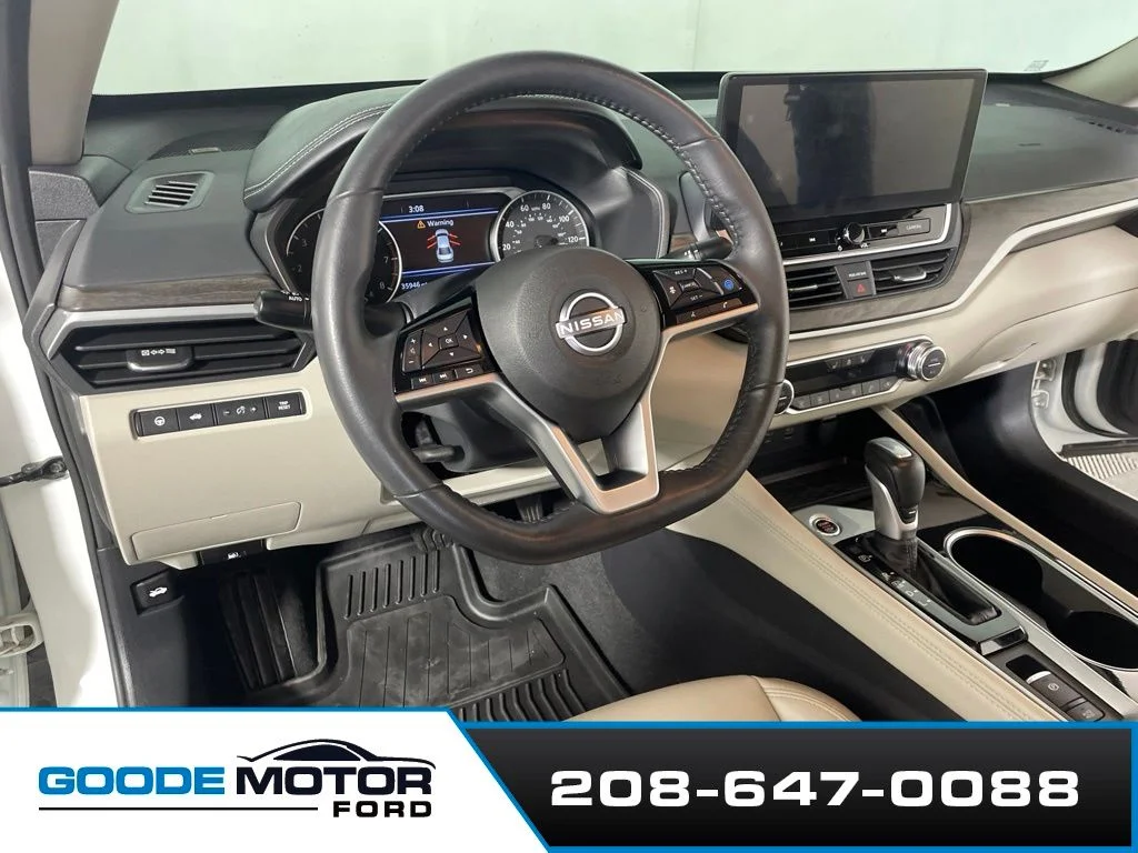Used 2024 White Nissan 2.5 SL image 8