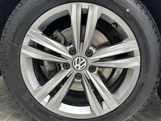 Used 2019 White Volkswagen R-Line image 10