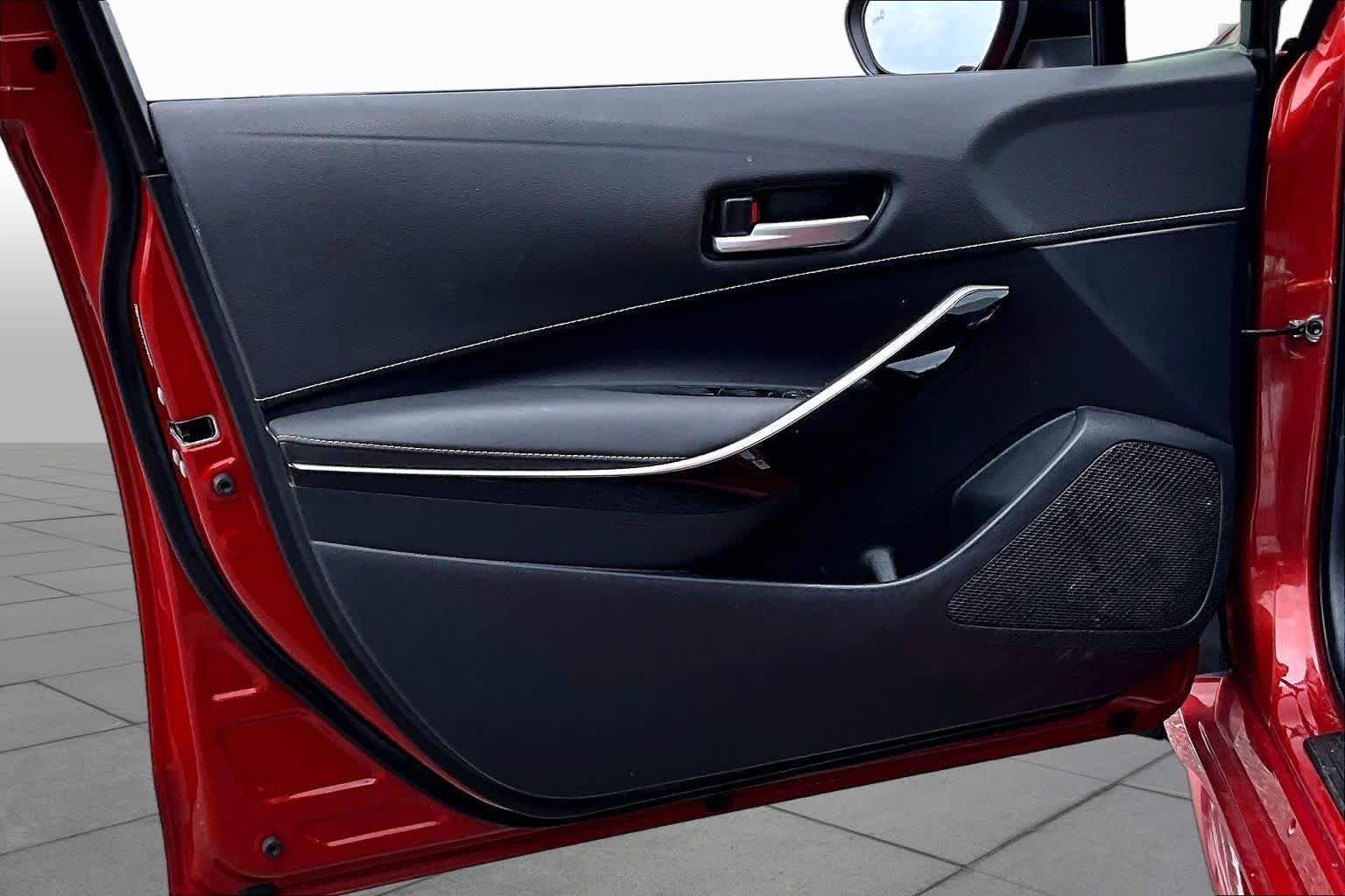 Used 2019 Smoked Paprika Metallic Toyota XSE image 21