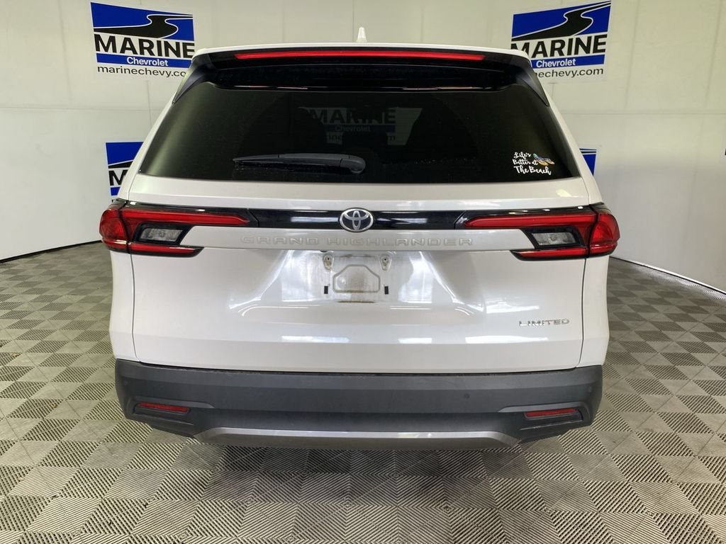 Used 2024 Off-white Toyota Limited image 17