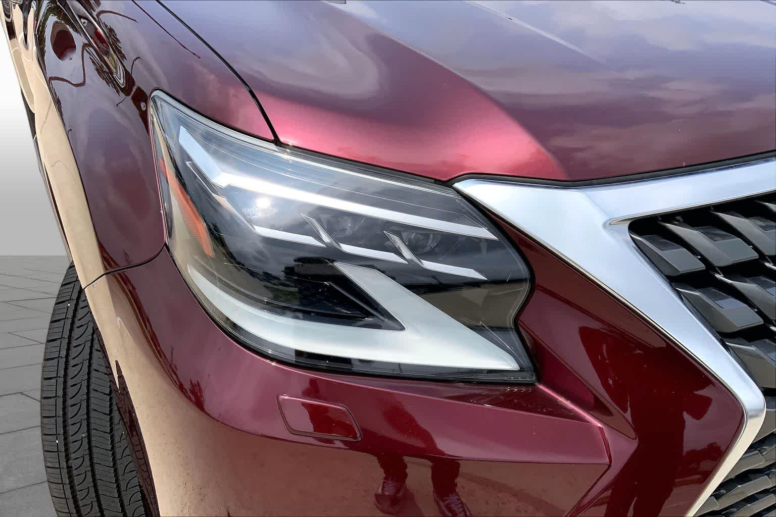 Used 2022 Claret Mica Lexus Luxury image 27