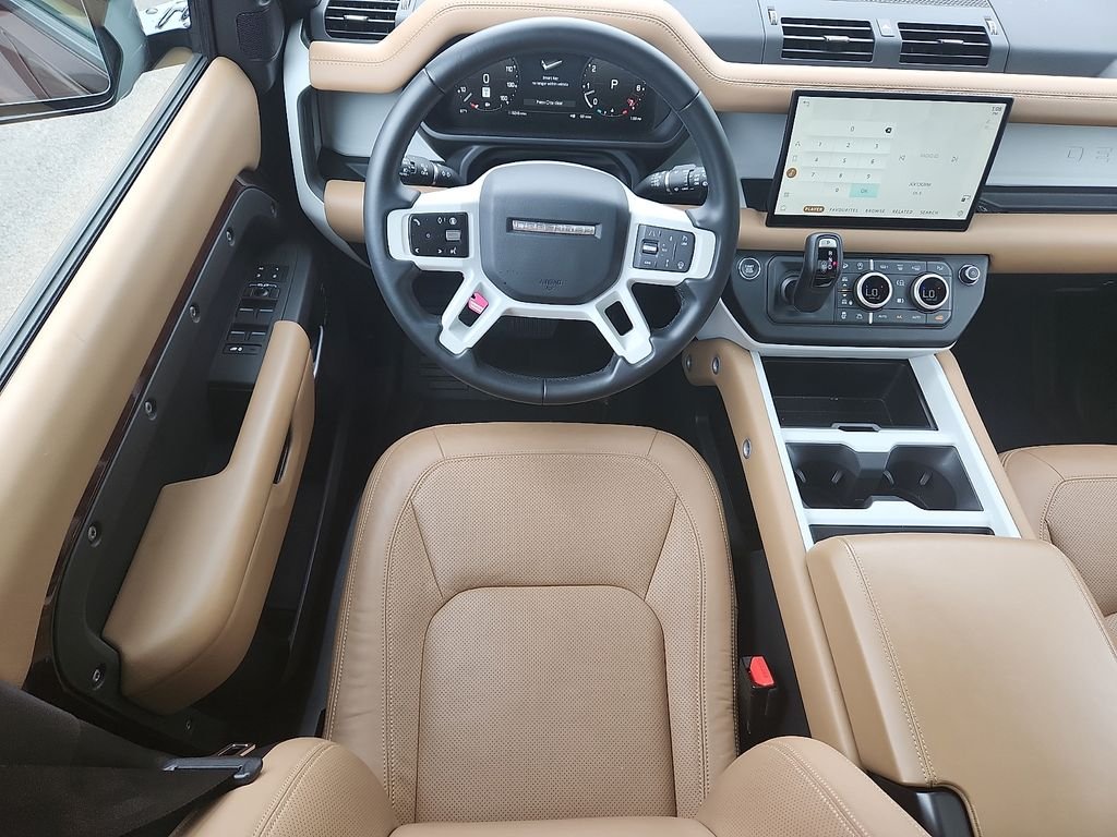 2025 Land Rover Defender X-Dynamic SE - Photo 12