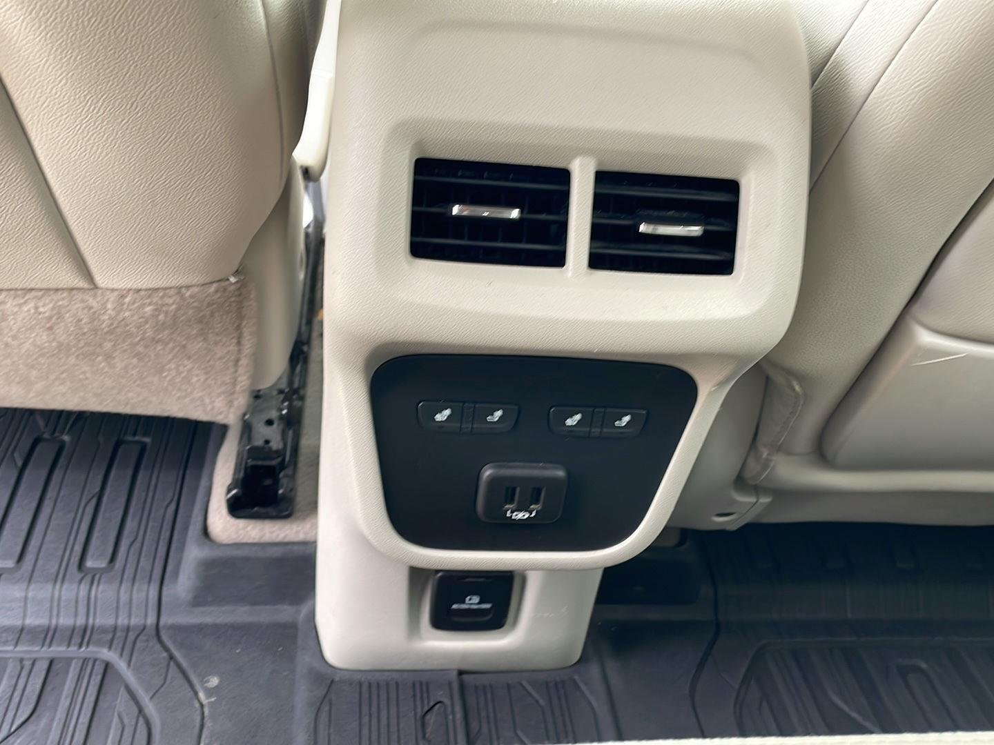 Used 2019 Smokey Quartz Metallic GMC Denali image 23
