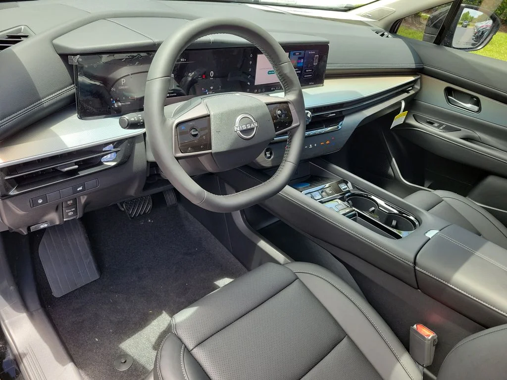 New 2026 Black Nissan SL image 18