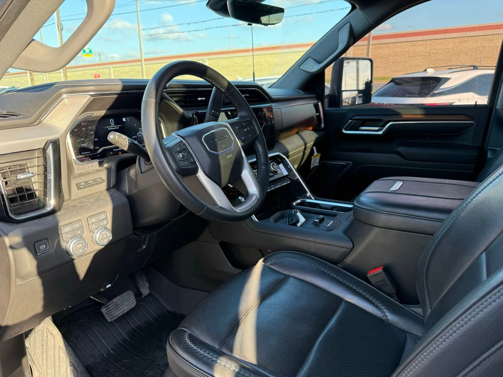 Used 2025 Black GMC Denali image 10