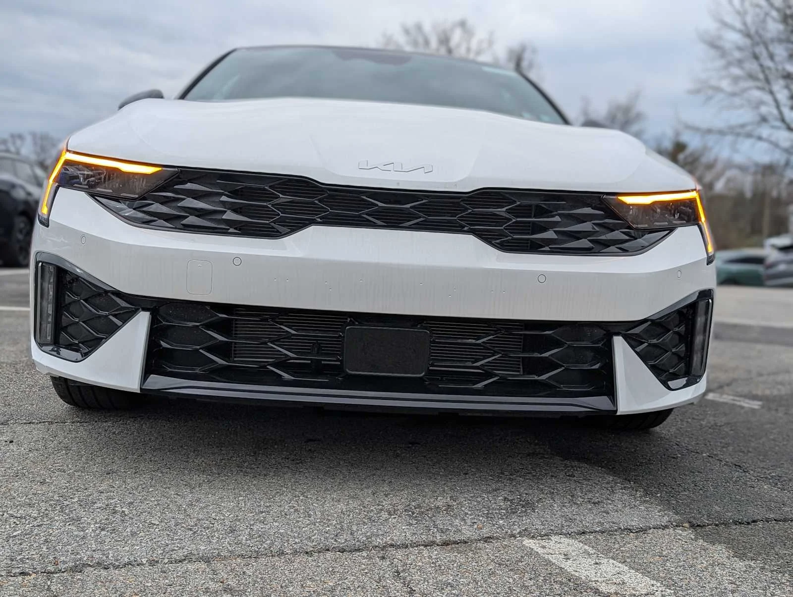 New 2026 Snow White Pearl Kia GT-Line image 2