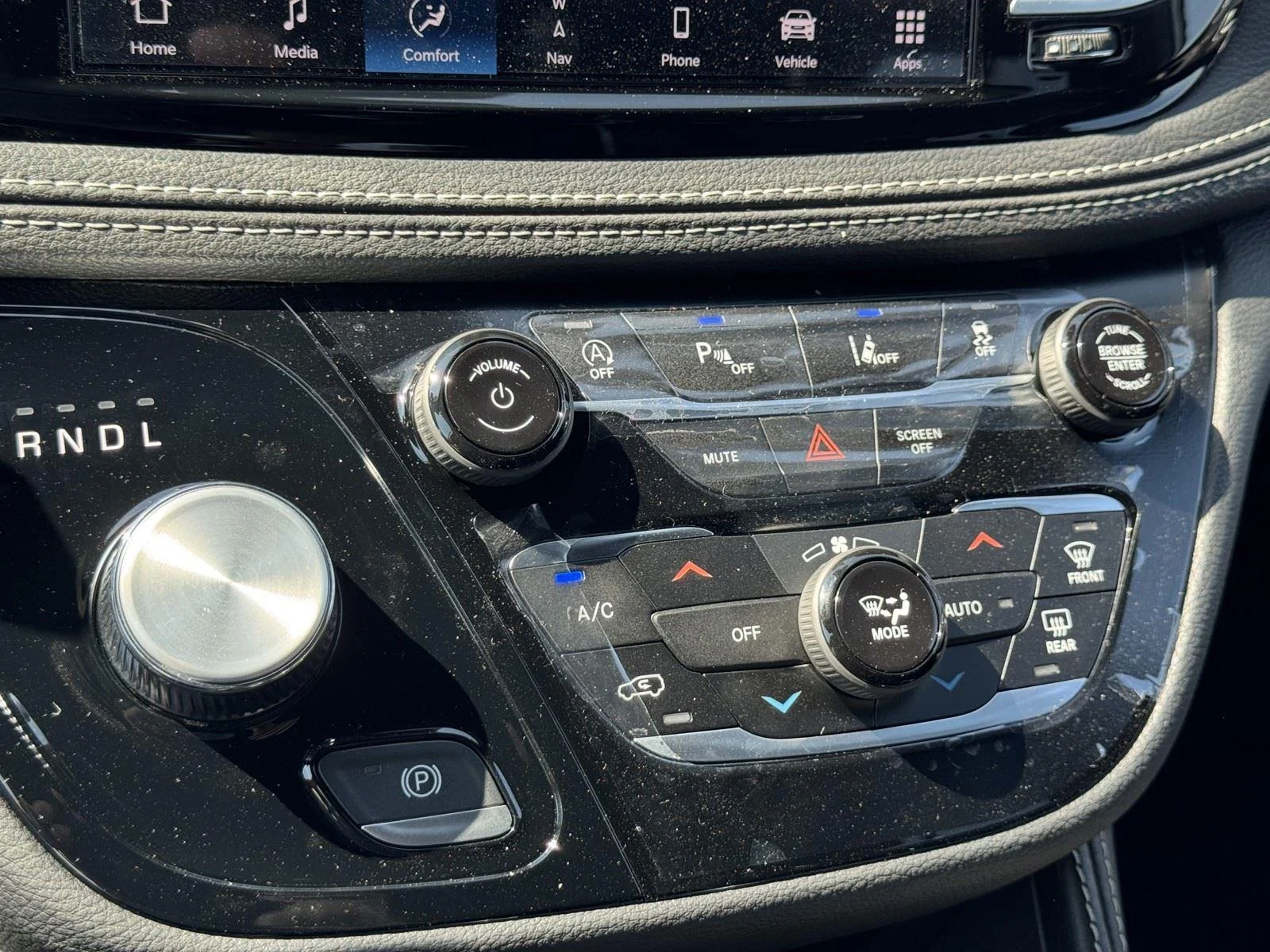 2026 Chrysler Pacifica Limited - Photo 17