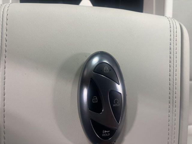 2025 Hyundai Santa Fe Calligraphy - Photo 24